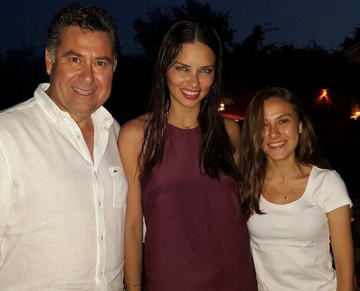 Adriana Lima Bodrum\'a Hayran Kaldı