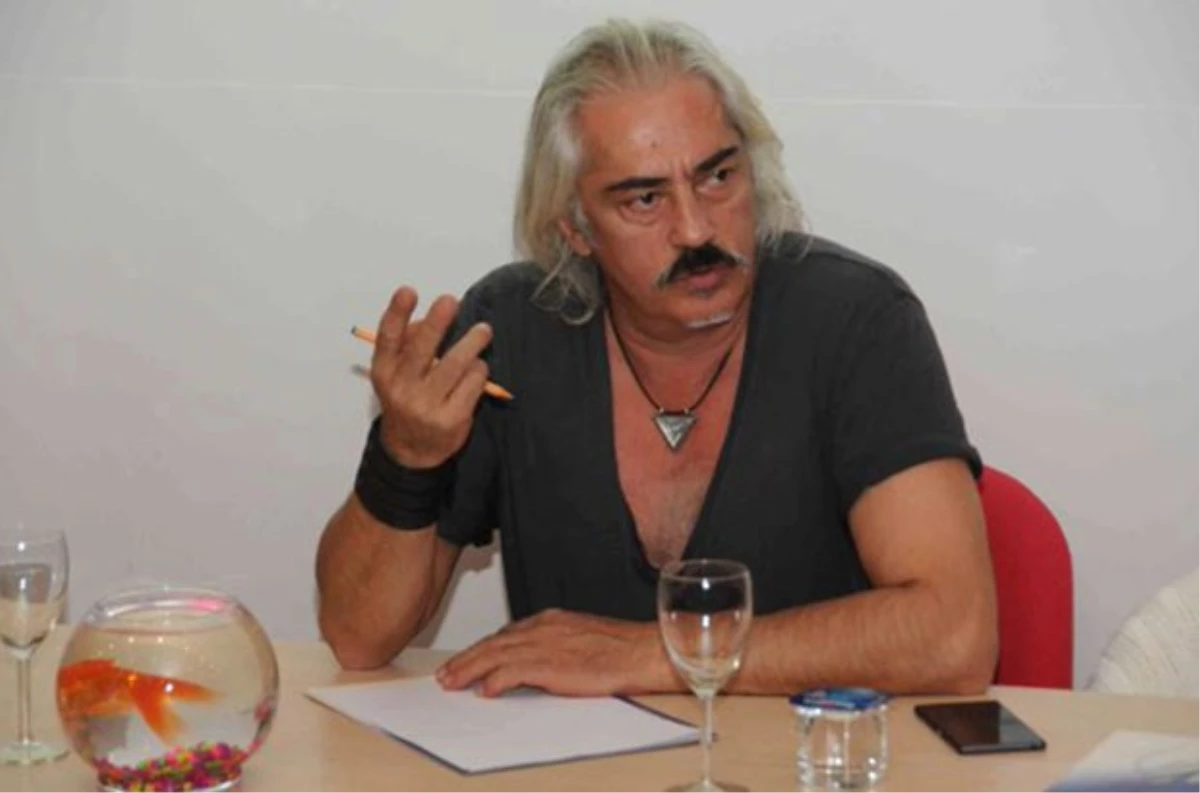 Arşiv Görüntülerle Yeniden) Yönetmen Mustafa Altıoklar Hakkında Gözaltı Kararı