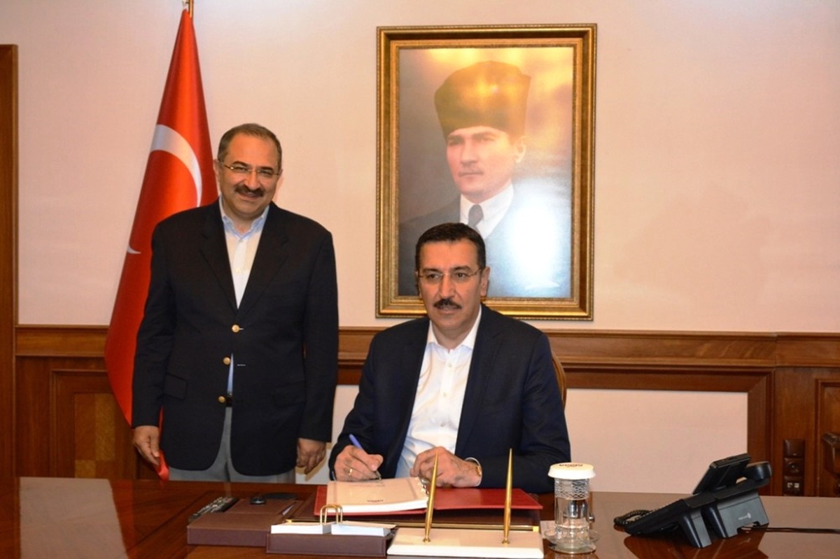 Bakan Tüfenkci Vali Kaban\'ı Ziyaret Etti