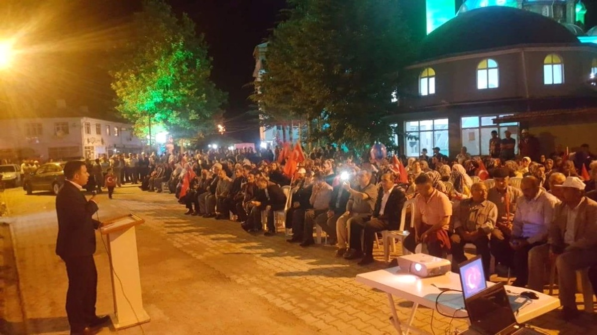Çavdarhisar, 15 Temmuz Demokrasi Zaferi ve Şehitleri Anma Günü\'nde Tek Yumruk