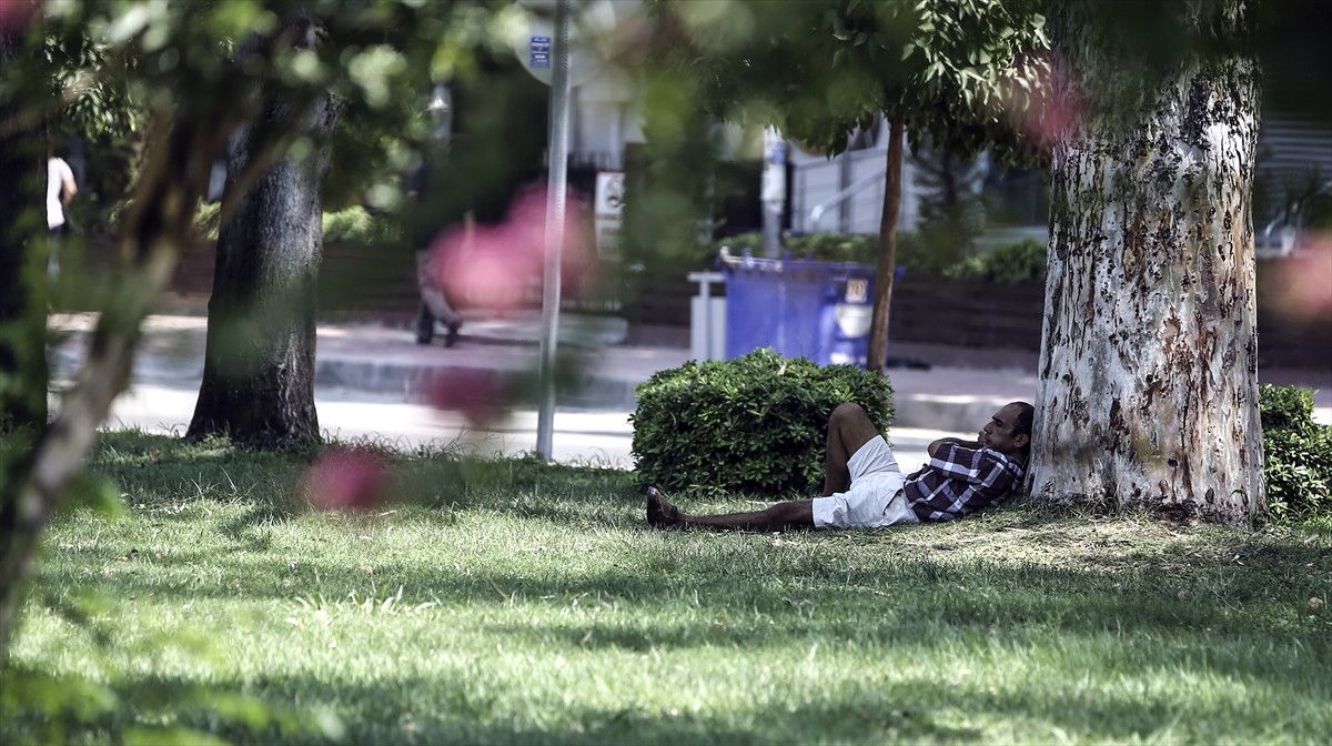 Çukurova\'da Sıcak Hava Bunaltıyor