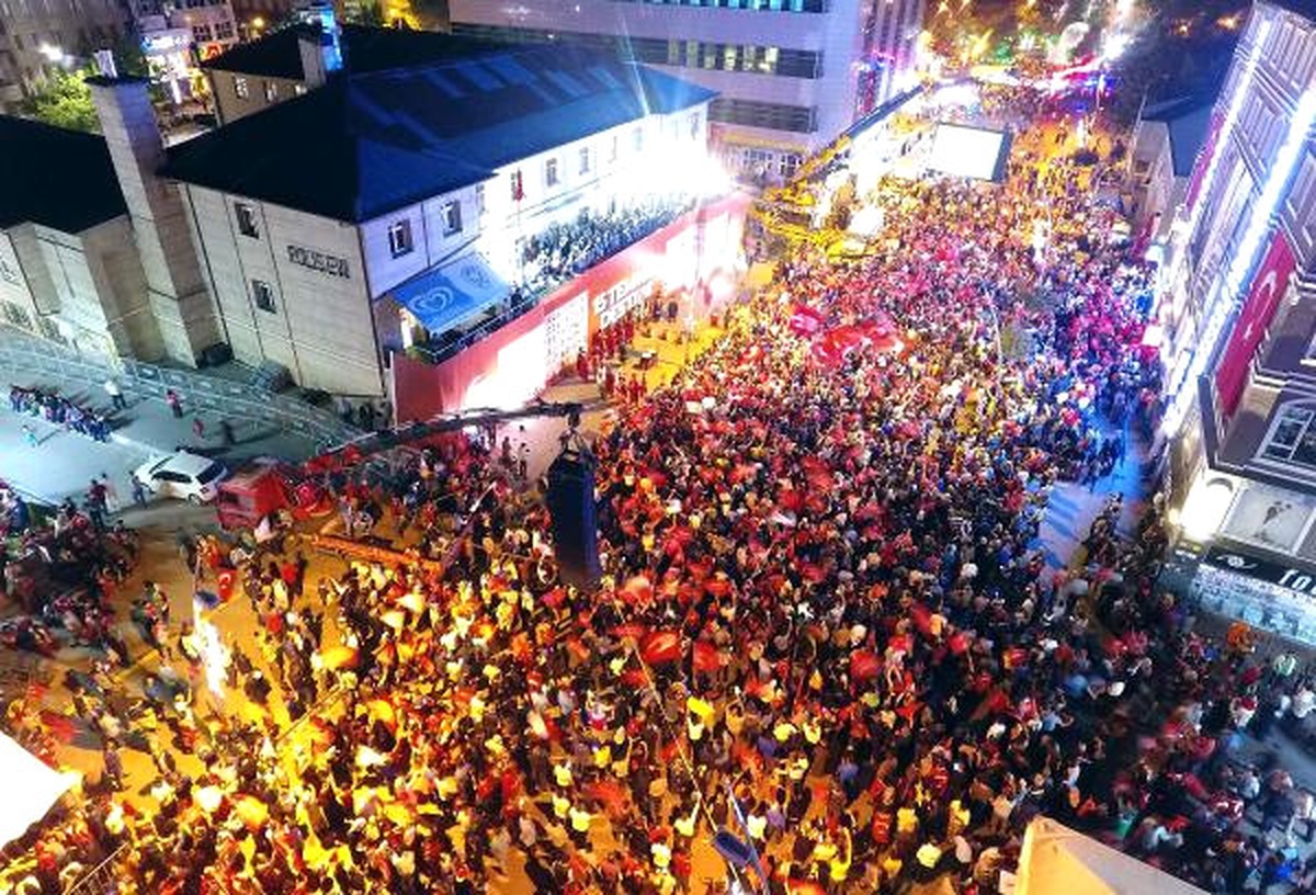Doğu\'da \'15 Temmuz Demokrasi ve Milli Birlik Günü\' Coşkusu
