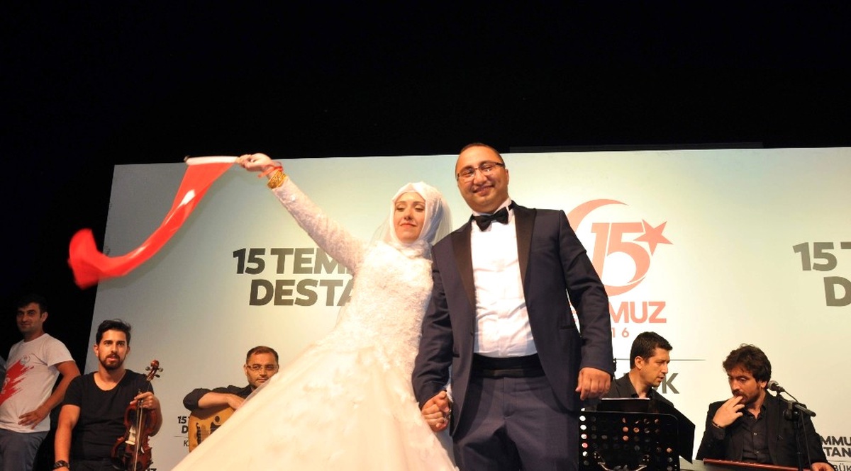 Gelin Damat Düğünü Yapıp Nöbete Geldi