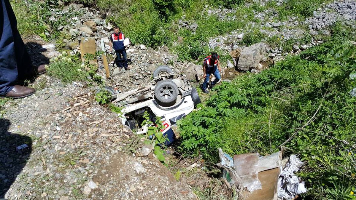 Giresun\'da Trafik Kazası: 1 Ölü, 2 Yaralı