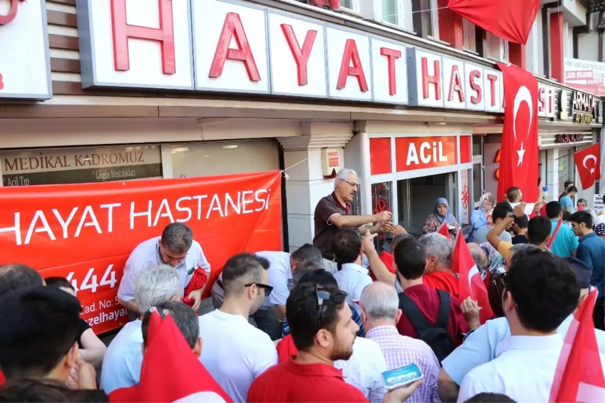 Hayat Hastanesi, 15 Temmuz Kahramanlarını Unutmadı