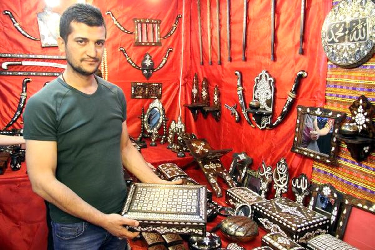 Hediyelik Eşya Fuarında Sedef Eşyalara İlgi