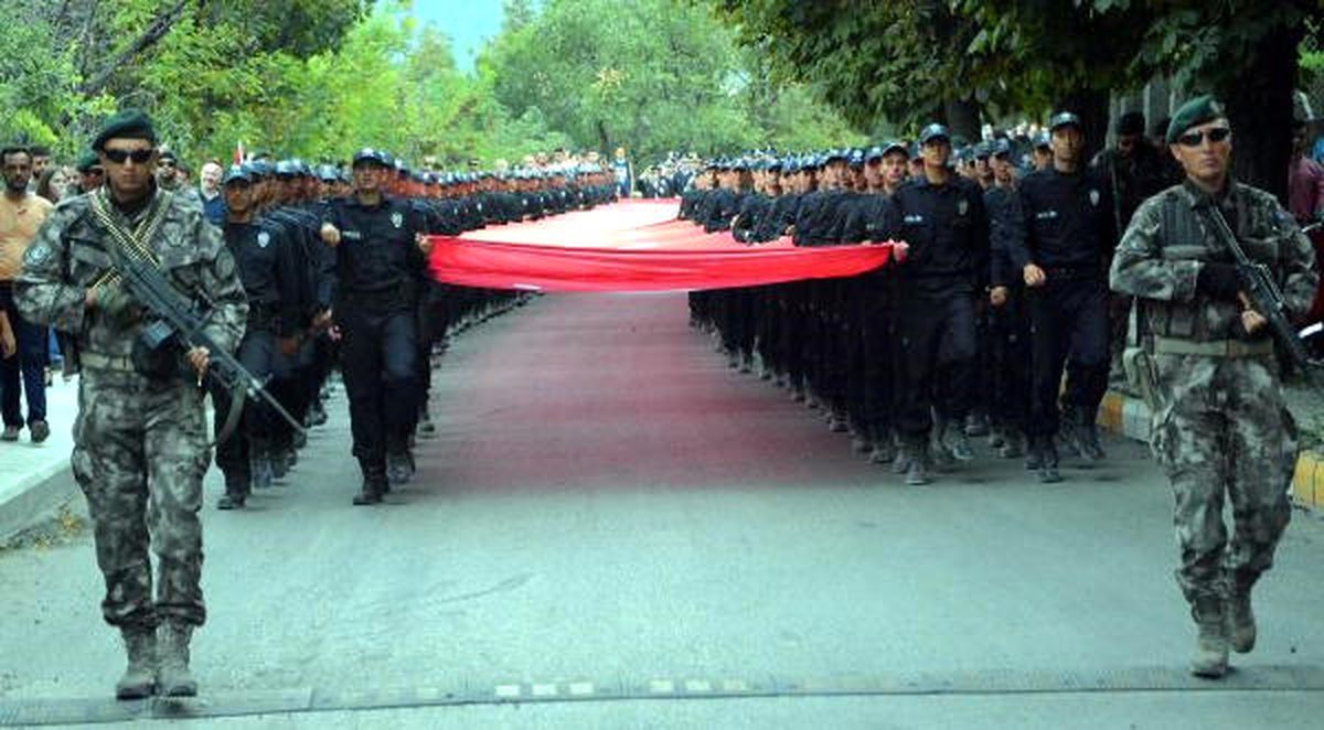 Karabük\'te 15 Temmuz Yürüyüşü