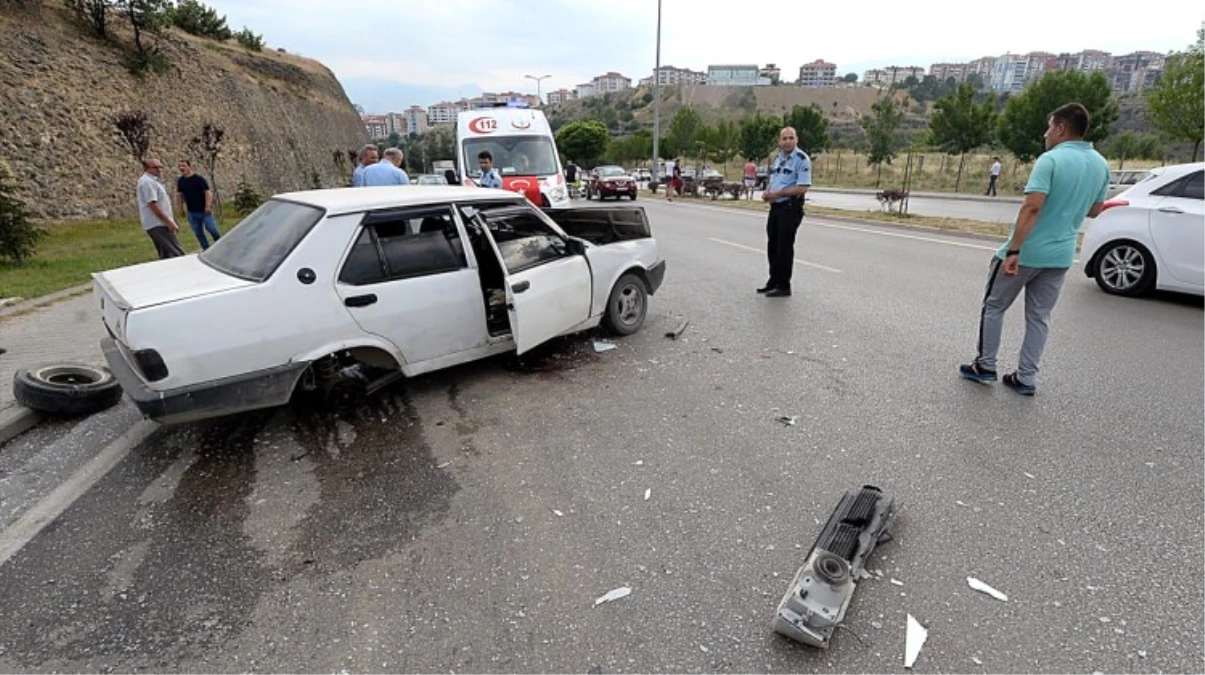 Karabük\'te Trafik Kazaları: 3 Yaralı