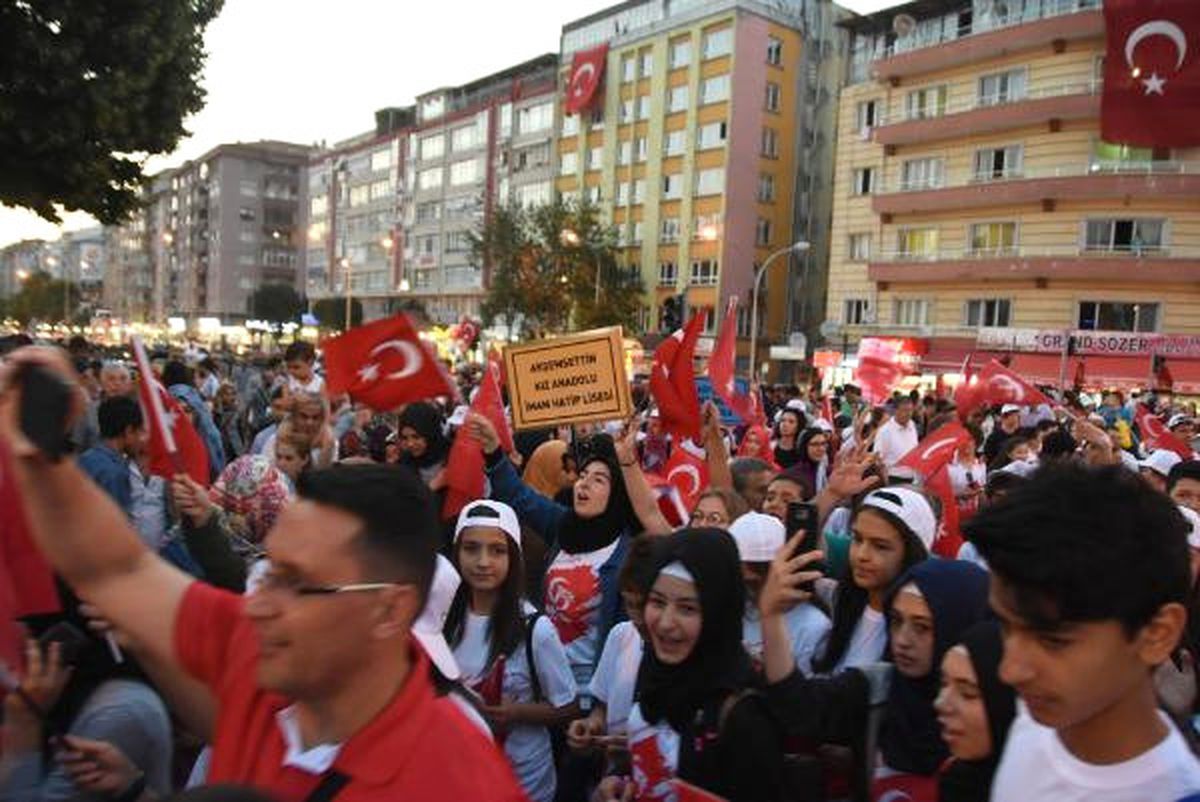 Kütahya\'da 15 Temmuz Yürüyüşü