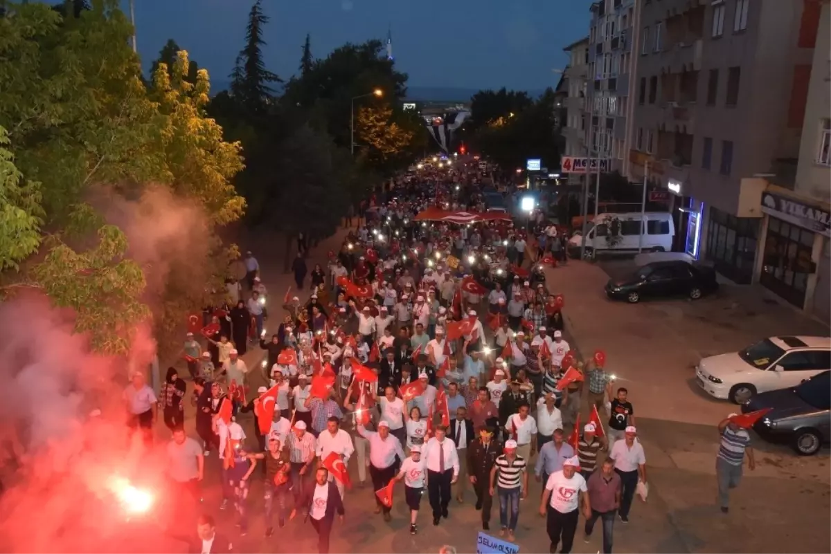 Malkara\'da Demokrasi ve Milli Birlik Yürüyüşü