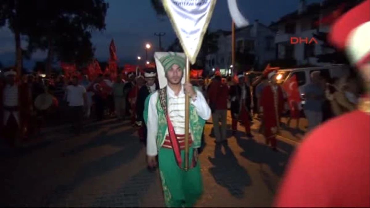 Muğla Fethiye\'de Demokrasi ve Milli Birlik Yürüyüşü