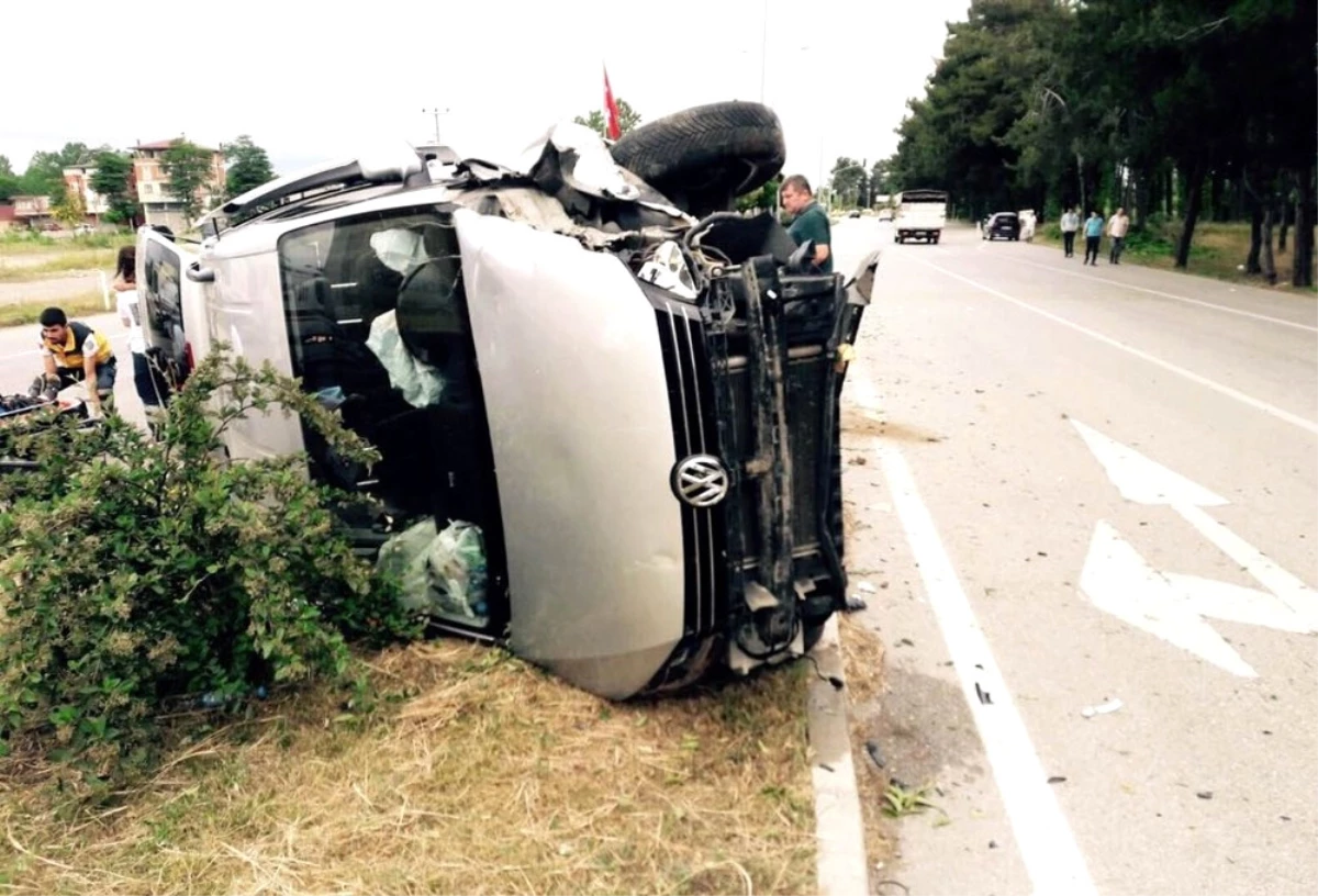 Samsun\'da Trafik Kazası: 6 Yaralı