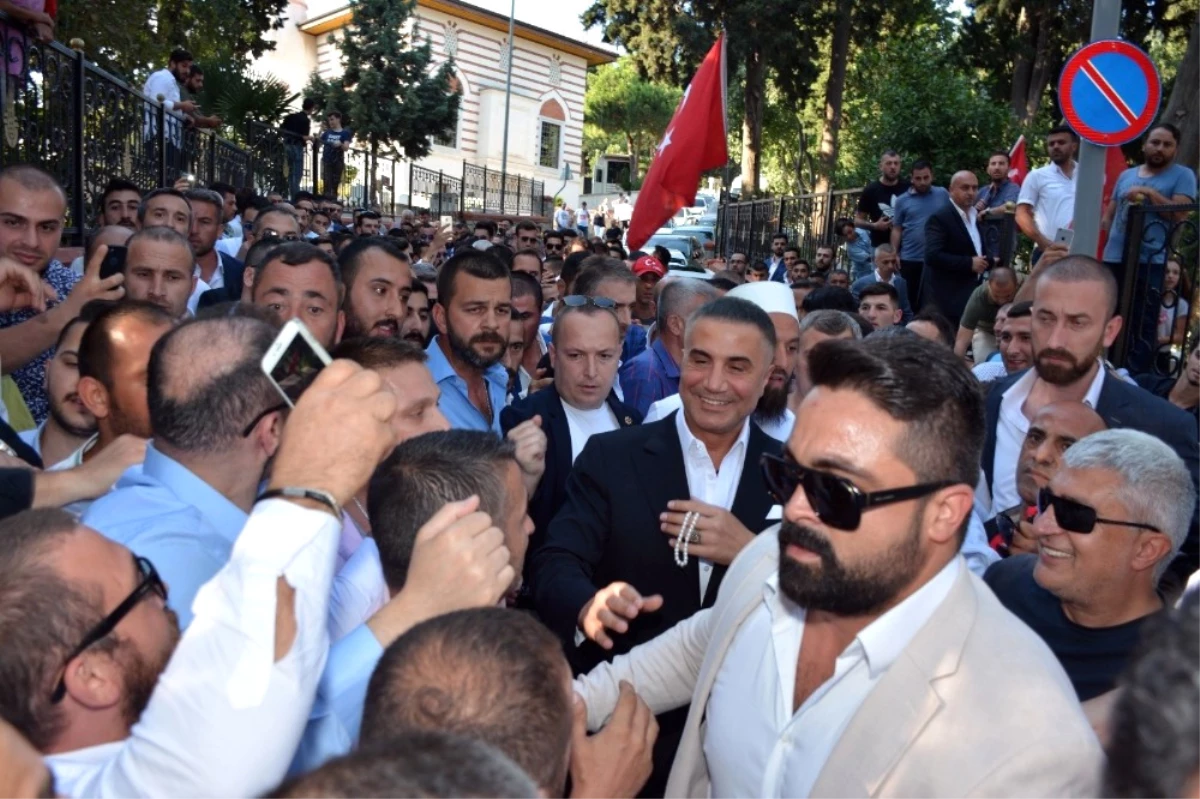 Sedat Peker 15 Temmuz Şehidinin Ailesine Ev Hediye Etti