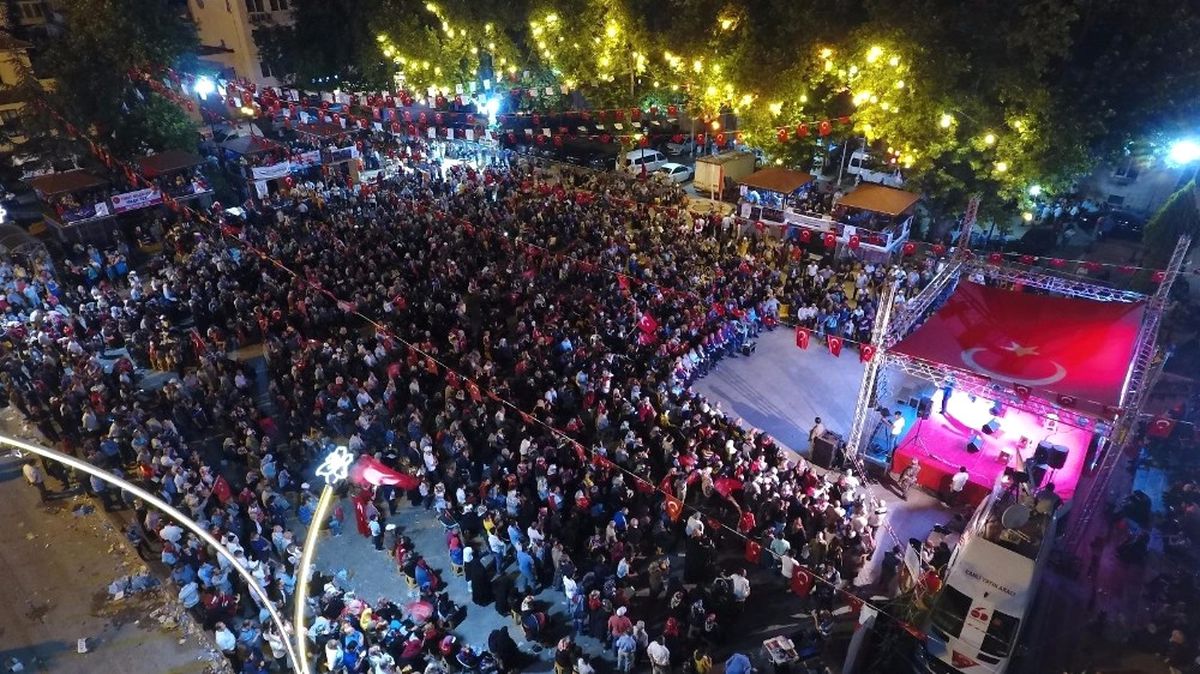 Tokat\'ta Demokrasi Nöbeti