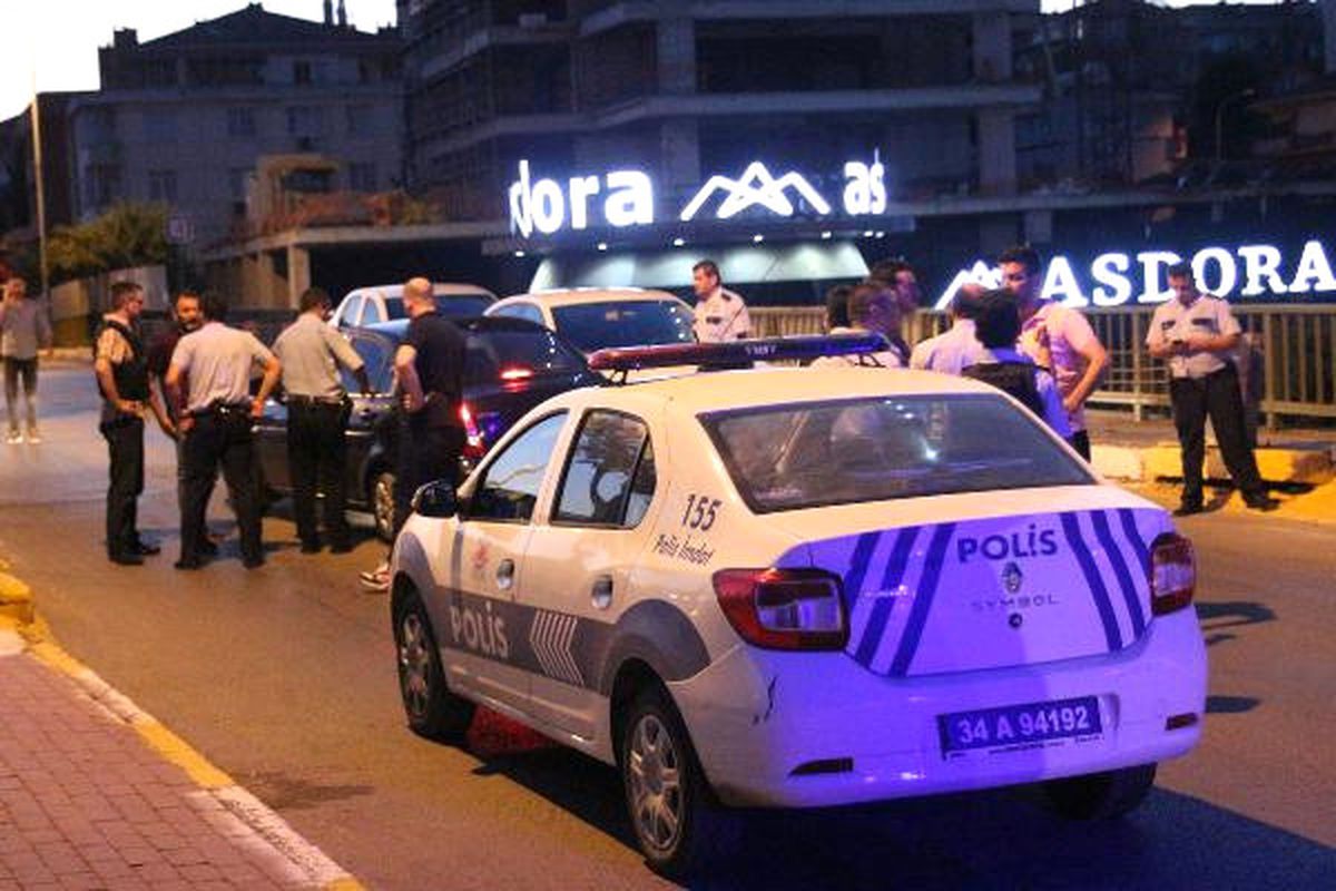 Tuzla\'da Polise Silahlı Saldırı; 1 Polis Ağır Yaralı