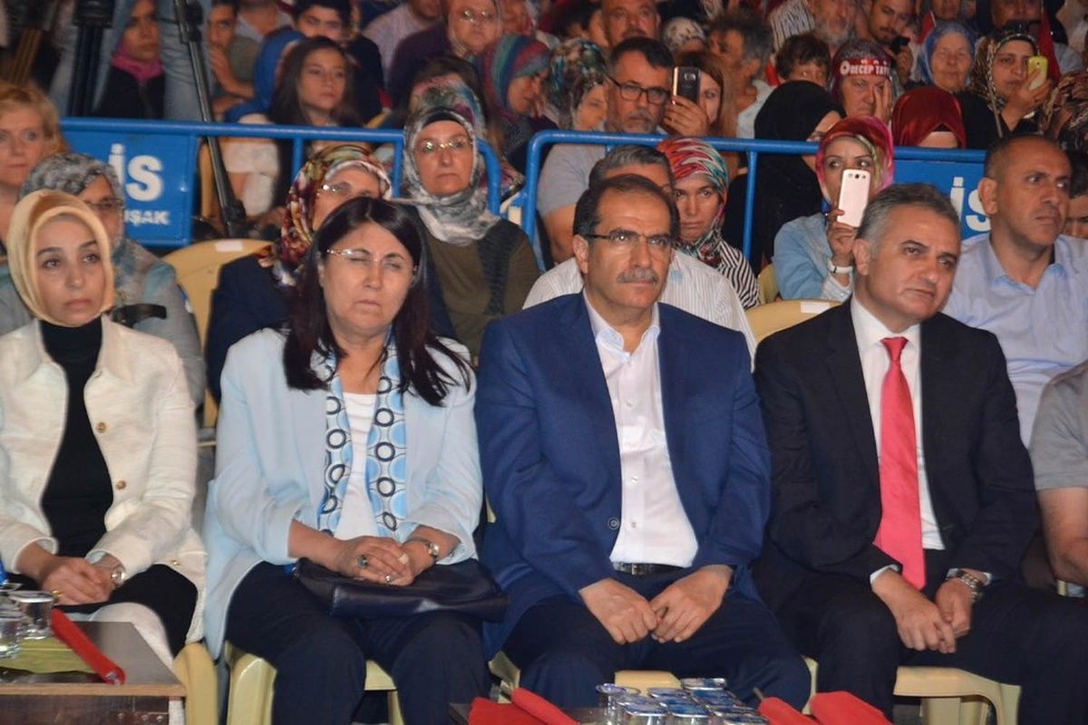 Uşak 15 Temmuz\'da Yine Meydandaydı