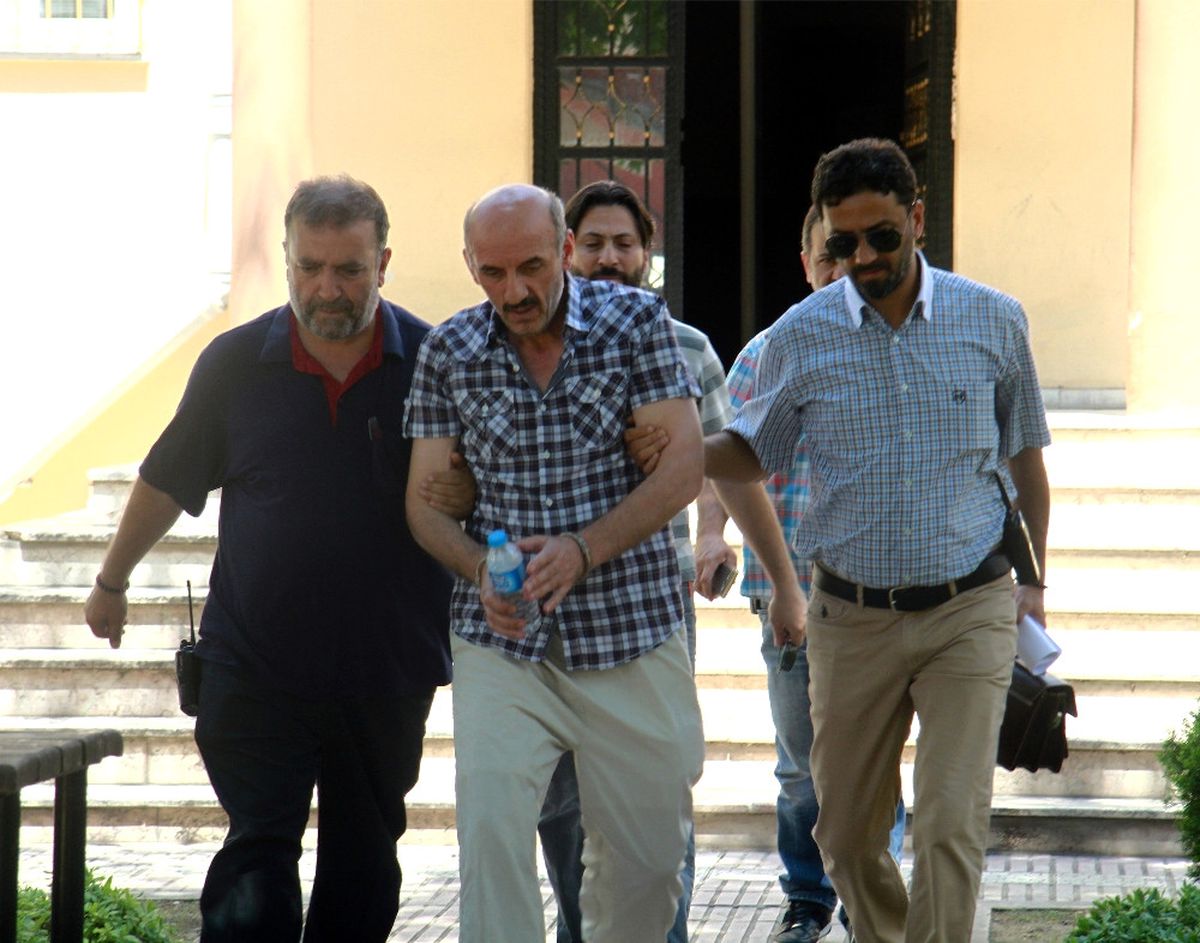 Uyuşturucu Satan Oğlunu Öldürdü: "Oğlum Vatan Hainiydi"
