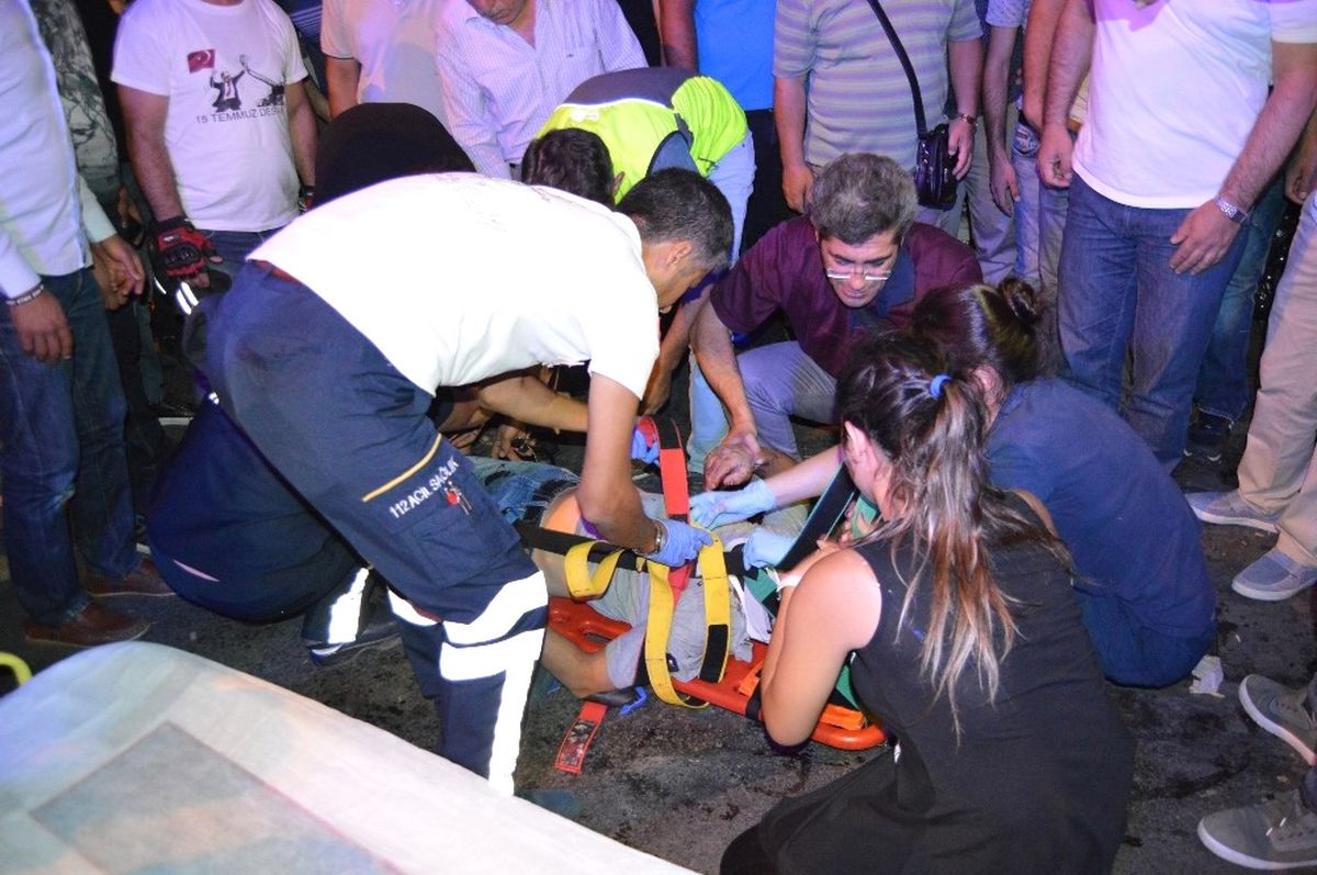 Yaralıya İlk Müdahaleyi Olay Yerinden Geçen Doktor Yaptı
