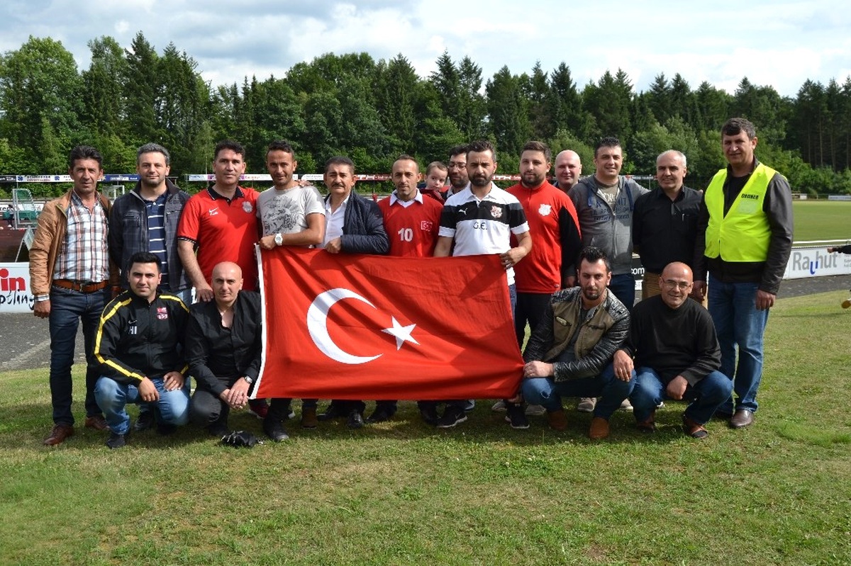 Almanya\'da 15 Temmuz Anısına Futbol Turnuvası