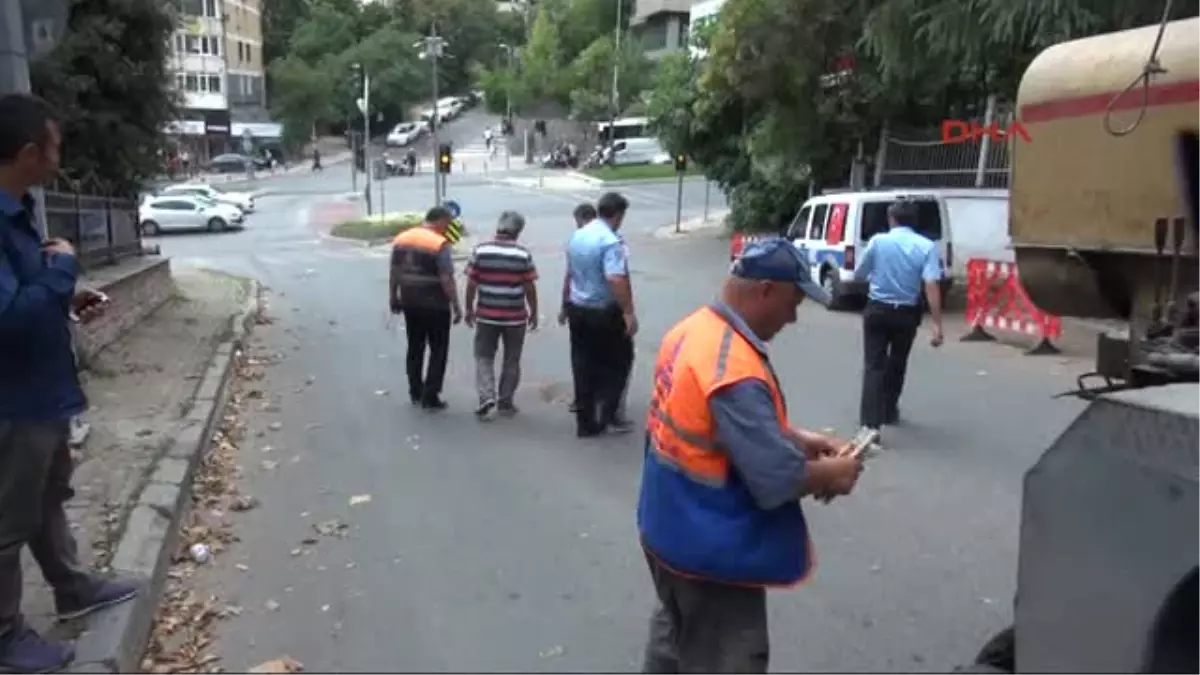 Beşiktaş Saray Caddesi\'nde Bomba Uzmanı Incelemesi