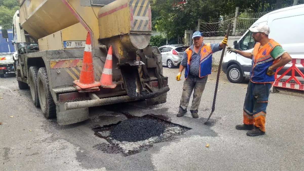 Beşiktaş\'taki Yol Çökmesinin Nedeni Ortaya Çıktı