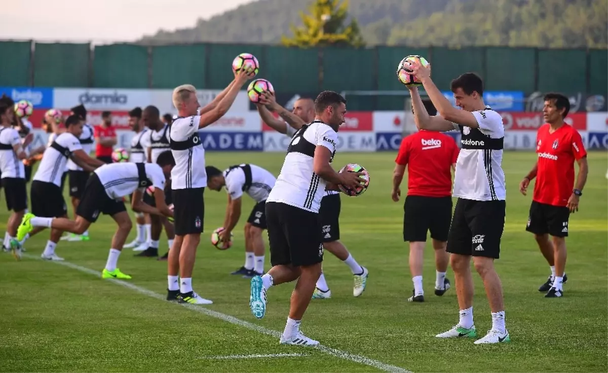 Beşiktaş, Yeni Sezon Hazırlıklarını Sürdürdü