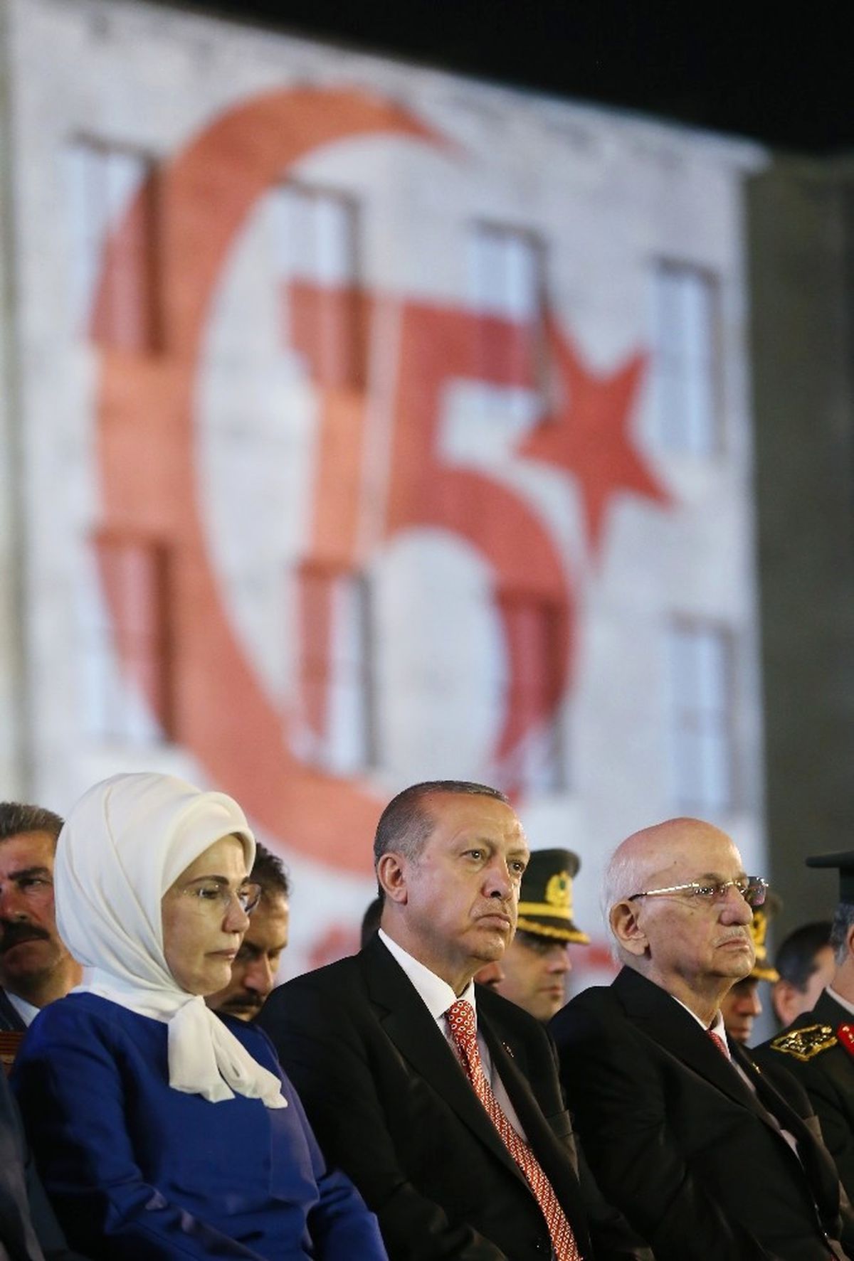Cumhurbaşkanı Erdoğan: "O Kadar Çok Düşman Pusuda Bekliyor Ki İsimlerini Tek Tek Saymaya Kalksak...
