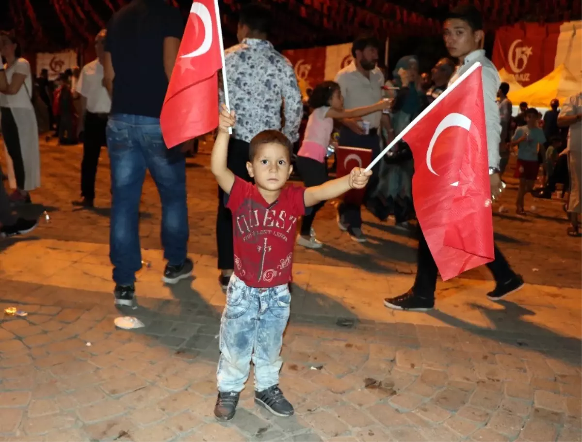 Gaziantep\'te Demokrasi Nöbeti