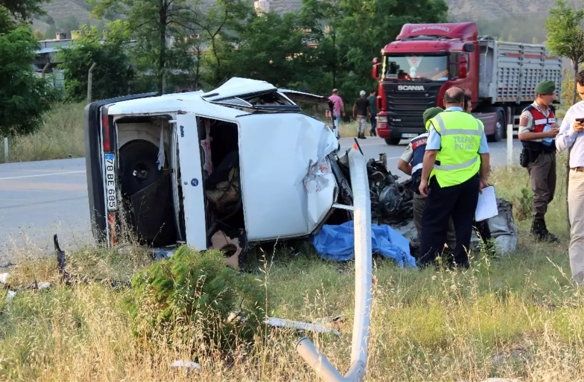 Karabük\'te Trafik Kazası: 1 Ölü