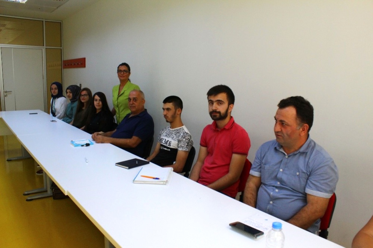 Osmek\'in Pazarlama Kursuna Büyük İlgi