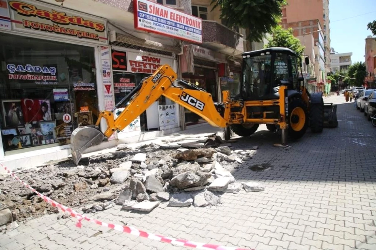 Siirt Belediyesinden Yol Çalışmaları