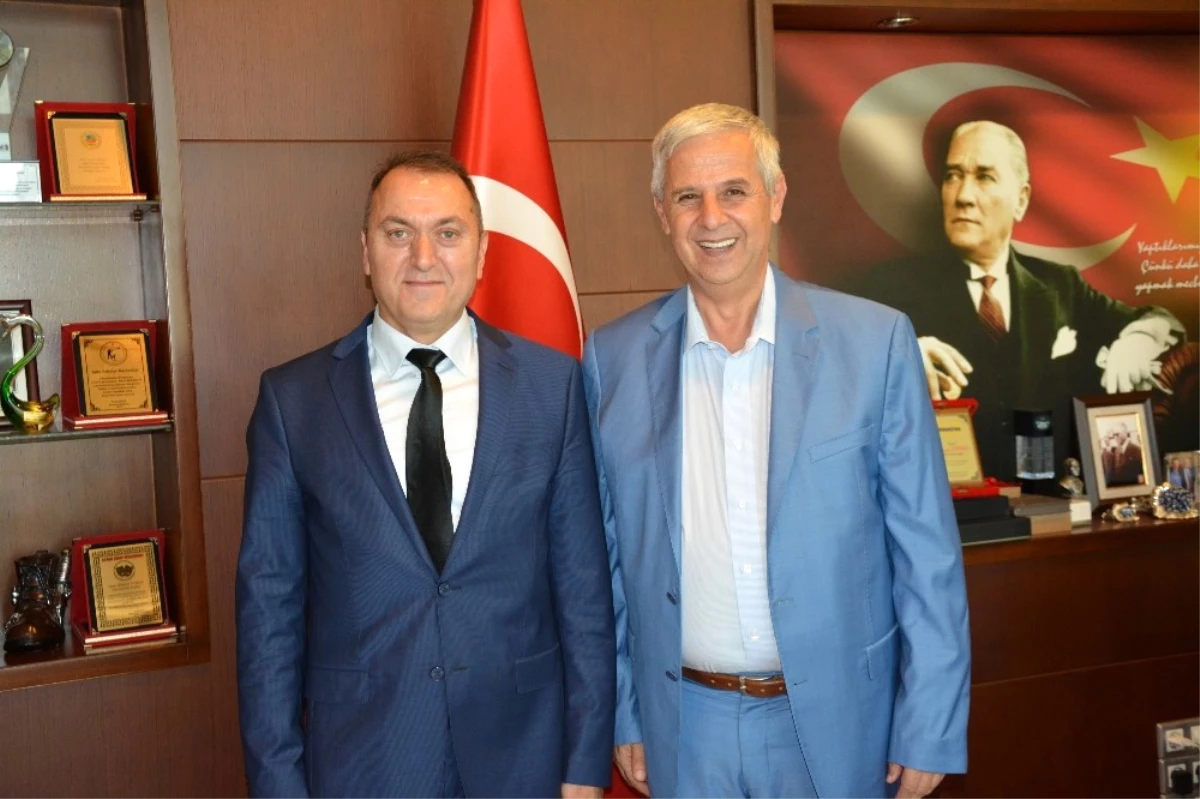 Söke Sgk\'nın Yeni Müdürü Abdullah Kabal\'dan Başkan Toyran\'a Ziyaret