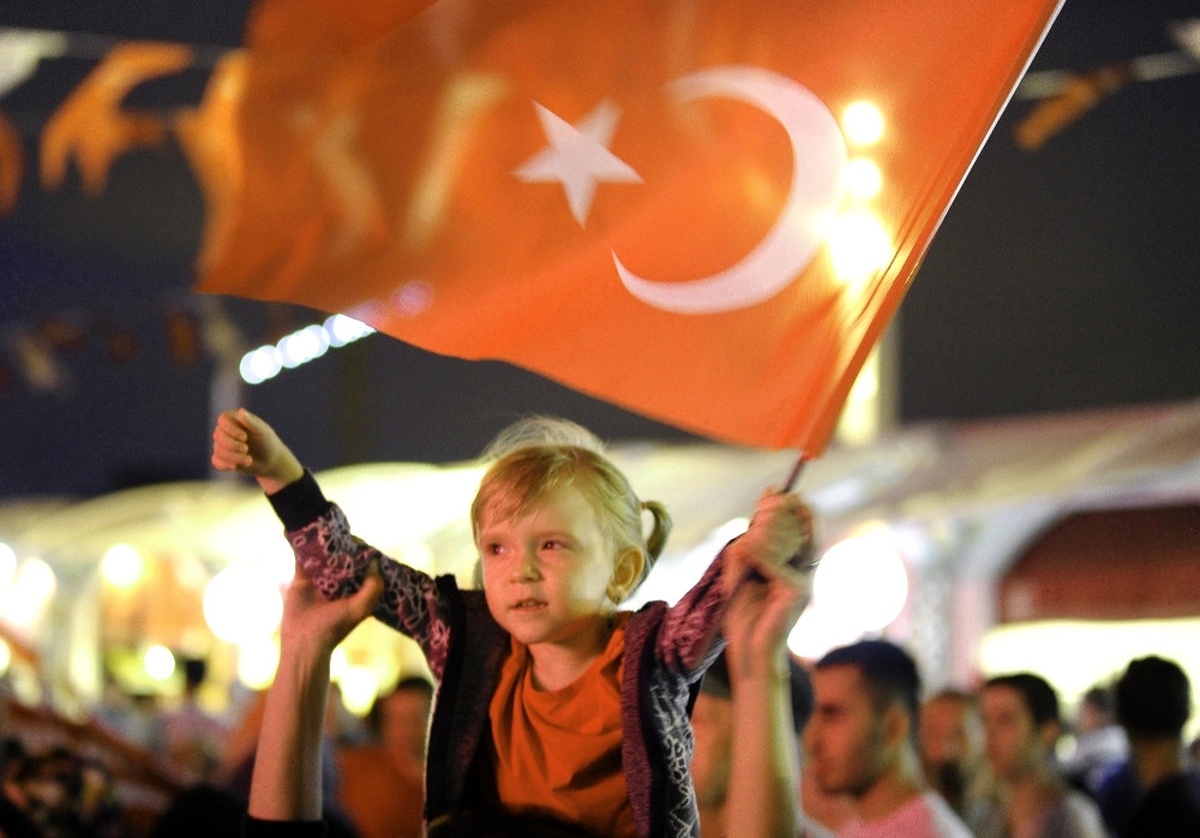 Taksim\'de 15 Temmuz Demokrasi Nöbeti Sürüyor