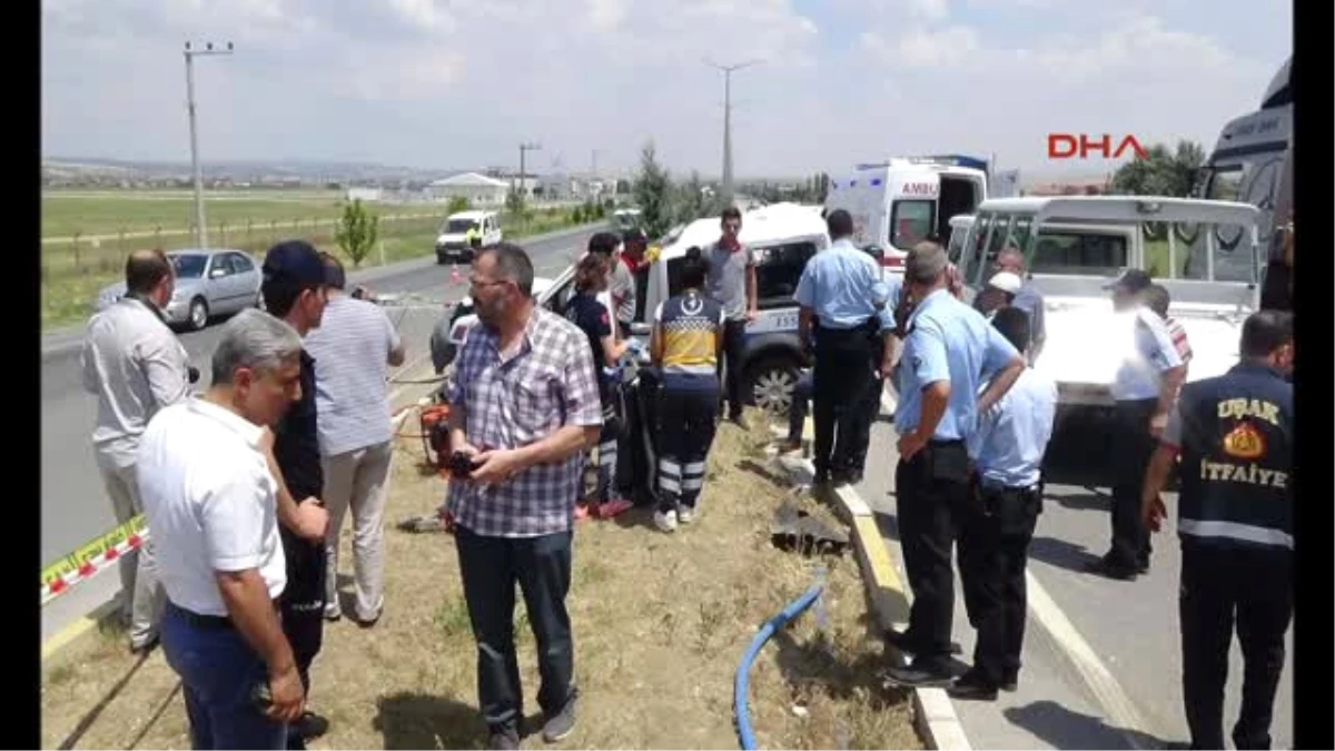 Uşak\'ta Trafik Kazası 1 Polis Şehit