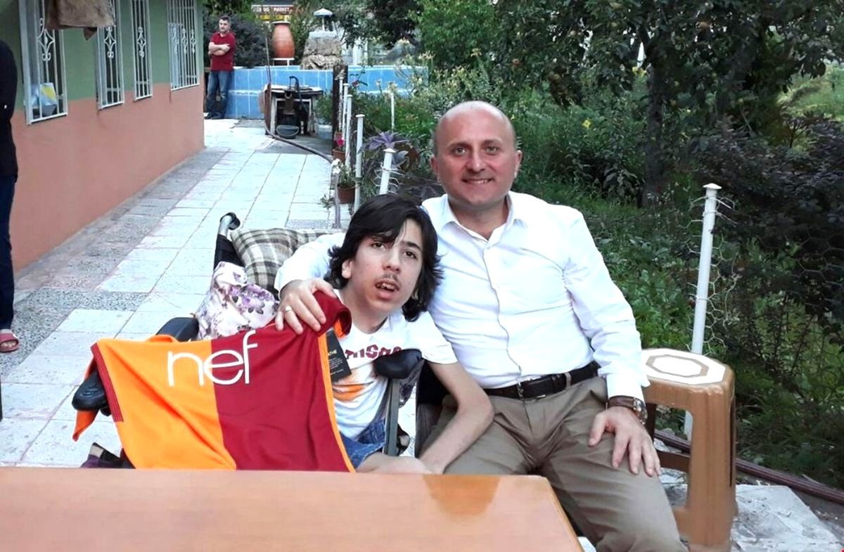 Vali Varol\'dan \'Fitnatmurat\'a Doğum Günü Sürprizi