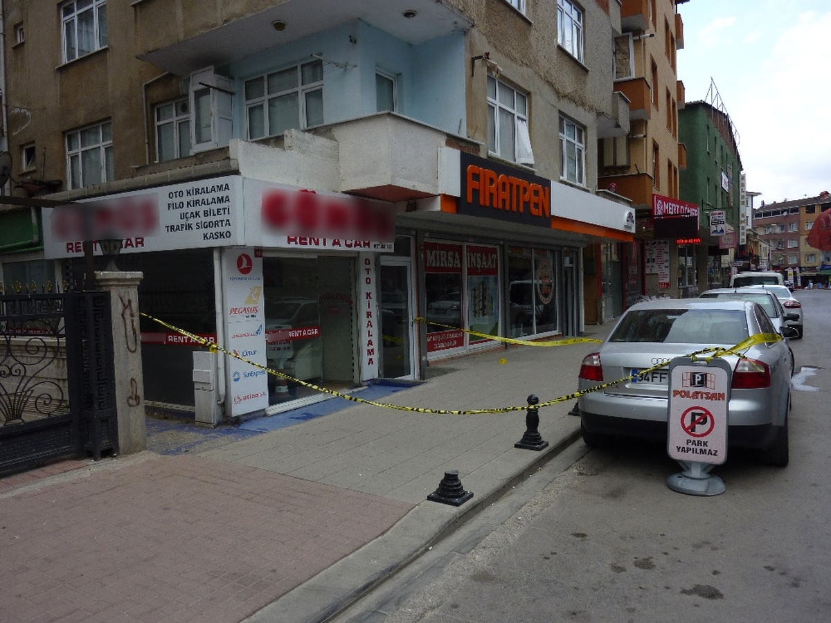 Yol Verme Kavgasını Ayırdığı Için Vurularak Öldürüldü