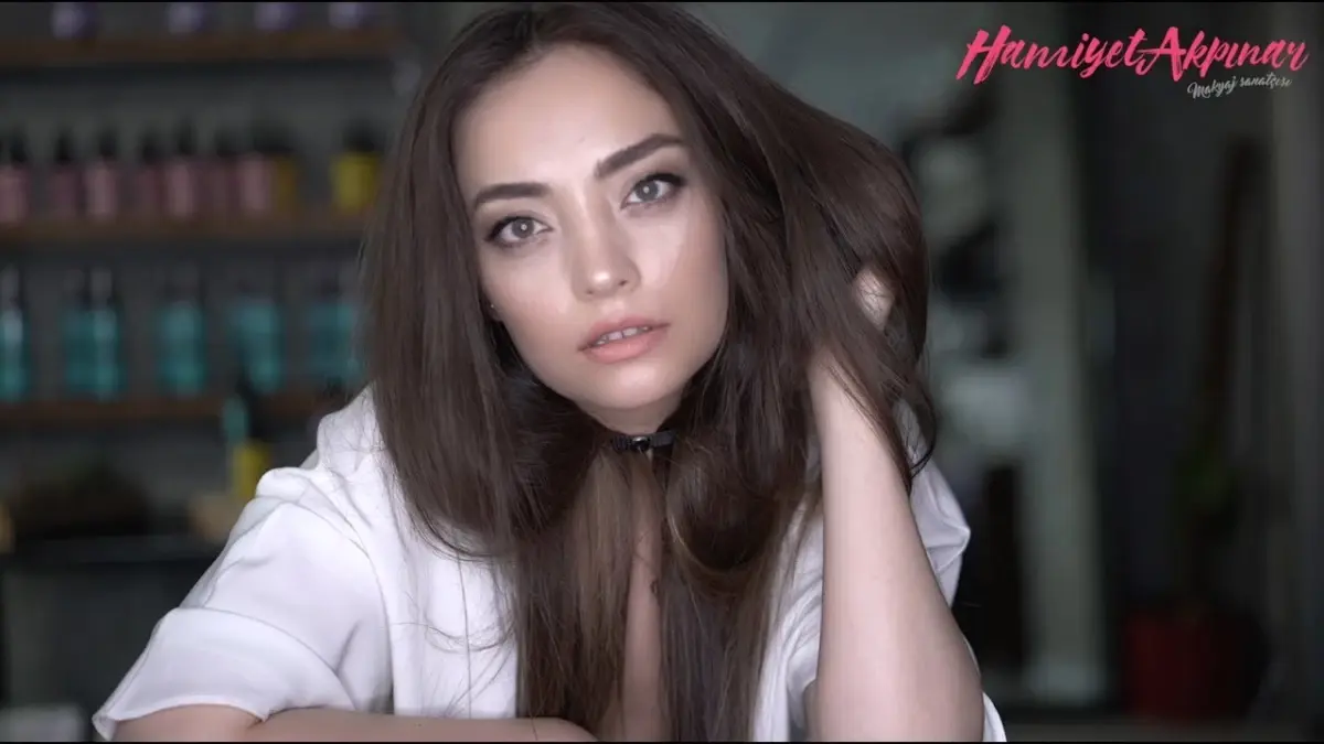 Hamiyet Akpınar\'dan Makyaj Sırları