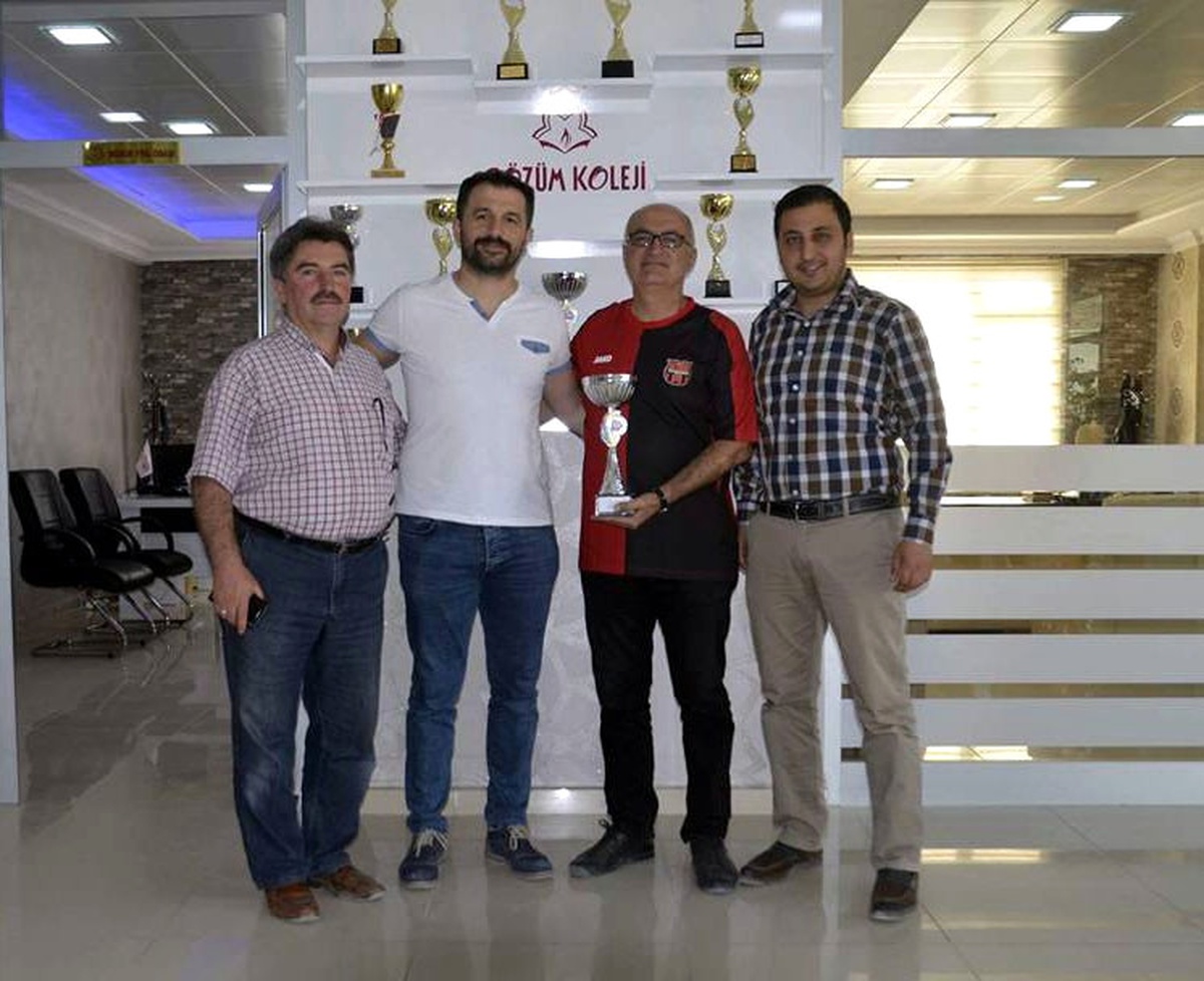 Çözüm Koleji\'den Yozgatspor\'a Destek