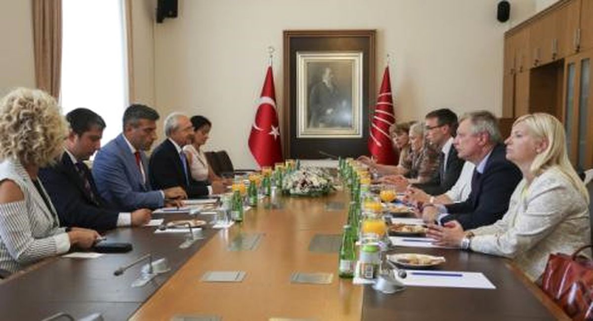 Dha Ankara- Kılıçdaroğlu Estonya Dışişleri Bakanı Sven Mikser ve Beraberindeki Heyetle Görüştü