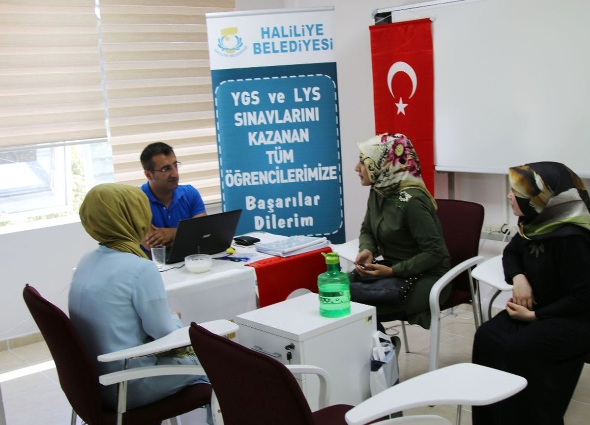 Haliliye\'den Öğrencilere Tercih Desteği
