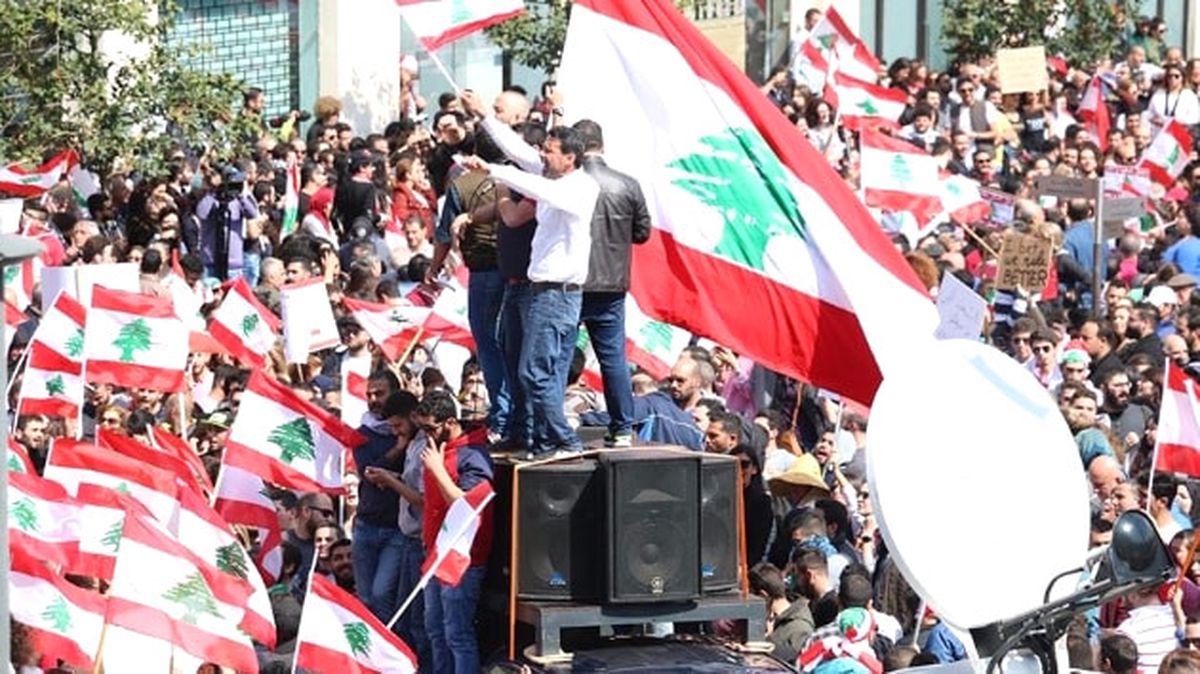 Lübnan\'da Maaş Gösterisi