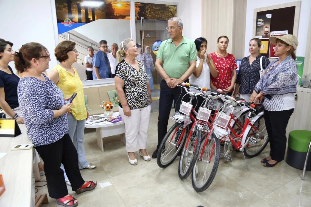Mersin\'deki Kadın Muhtarlar Tüm İşlerinde Bisiklet Kullanacak