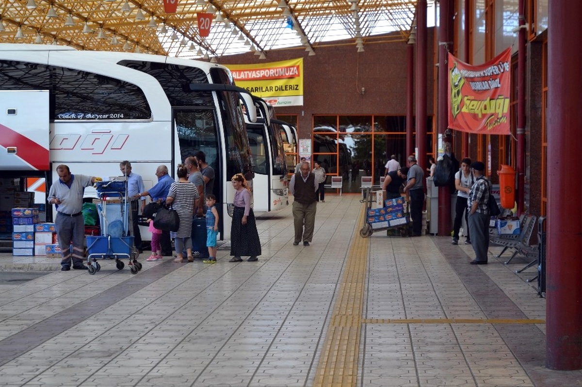 Maşti\'de Kayısı Yoğunluğu