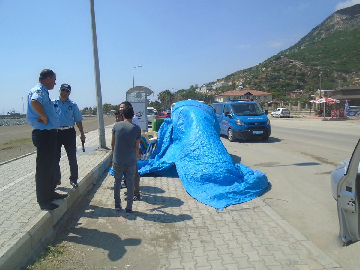 Samandağ İlçesinde Kaldırım İşgaline Zabıta Denetimi