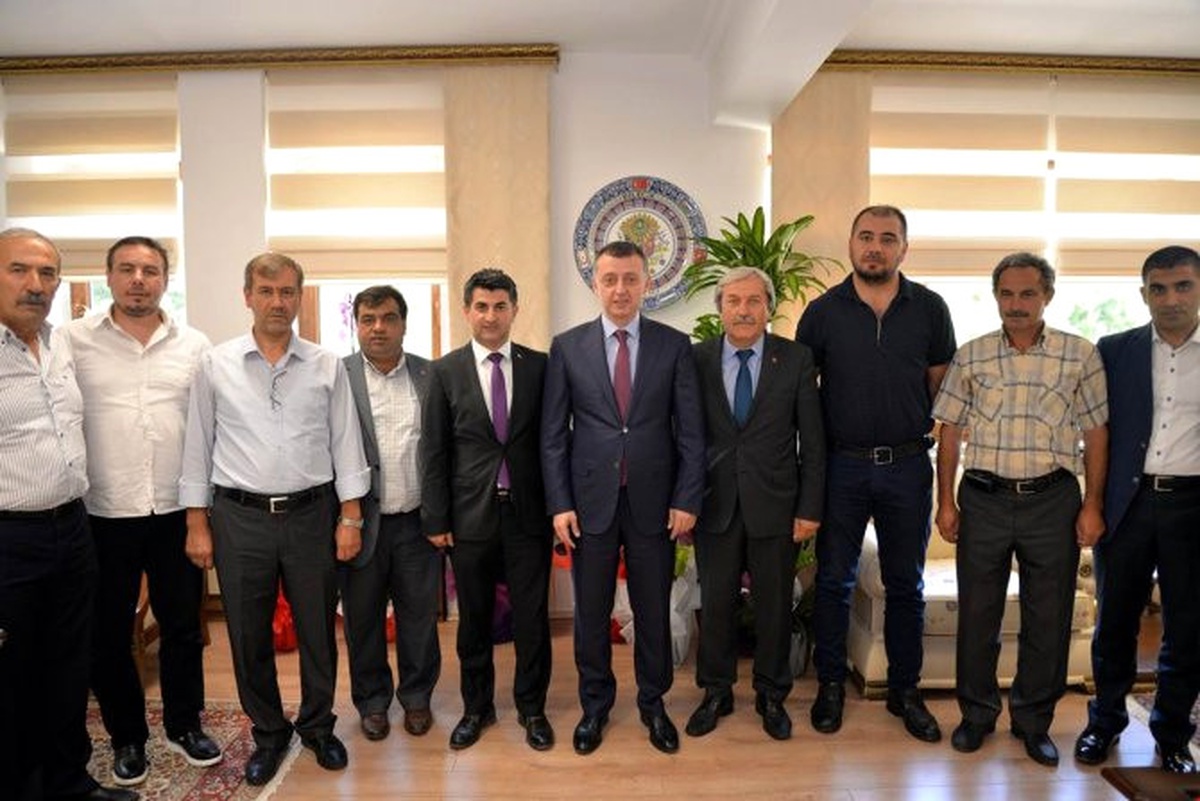 Şehit ve Gazi Aileleri Derneğinden Vali Büyükakın\'a Ziyaret