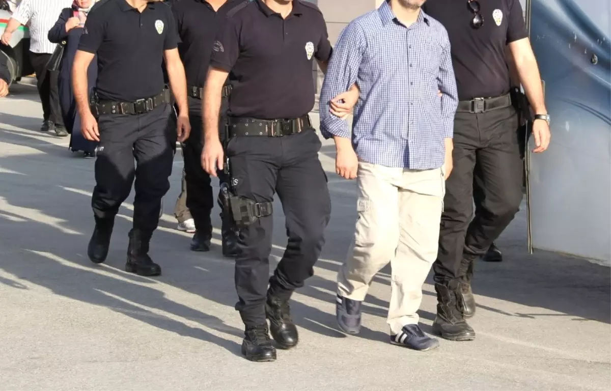 Uşak\'ta Fetö Operasyonu; 11 Gözaltı