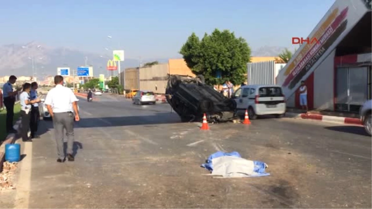 Antalya Stajyer Hemşireler Kaza Yaptı 1 Ölü, 2 Yaralı