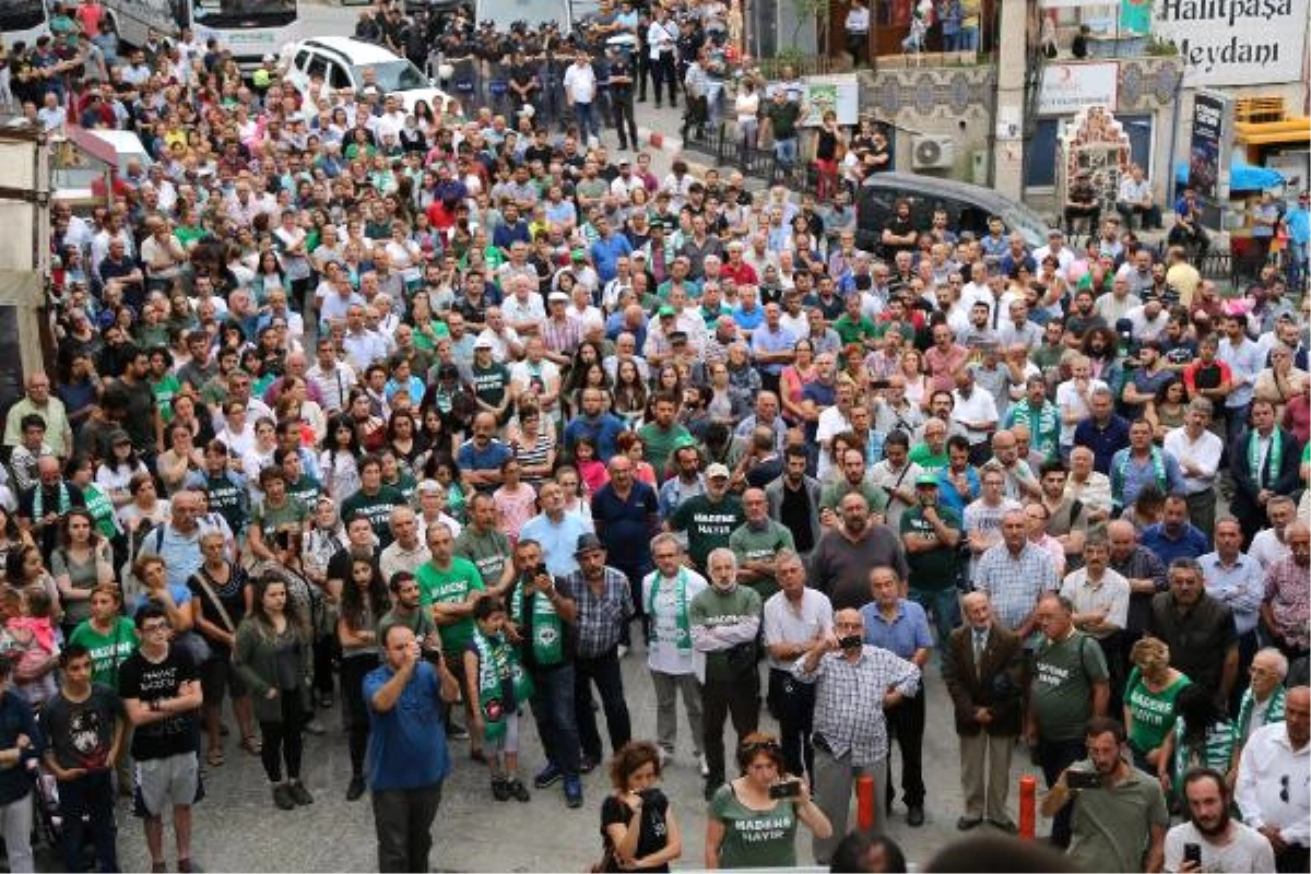 Artvin\'de, Yeşil Artvin Derneği\'nden Danıştay Kararına Tepki Eylemi