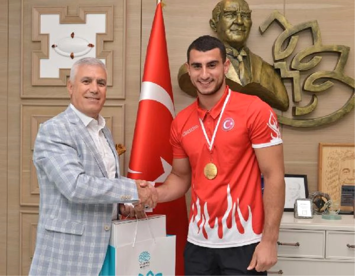 Bursa Nilüfer Belediyespor\'dan Dünya Şampiyonluğuna