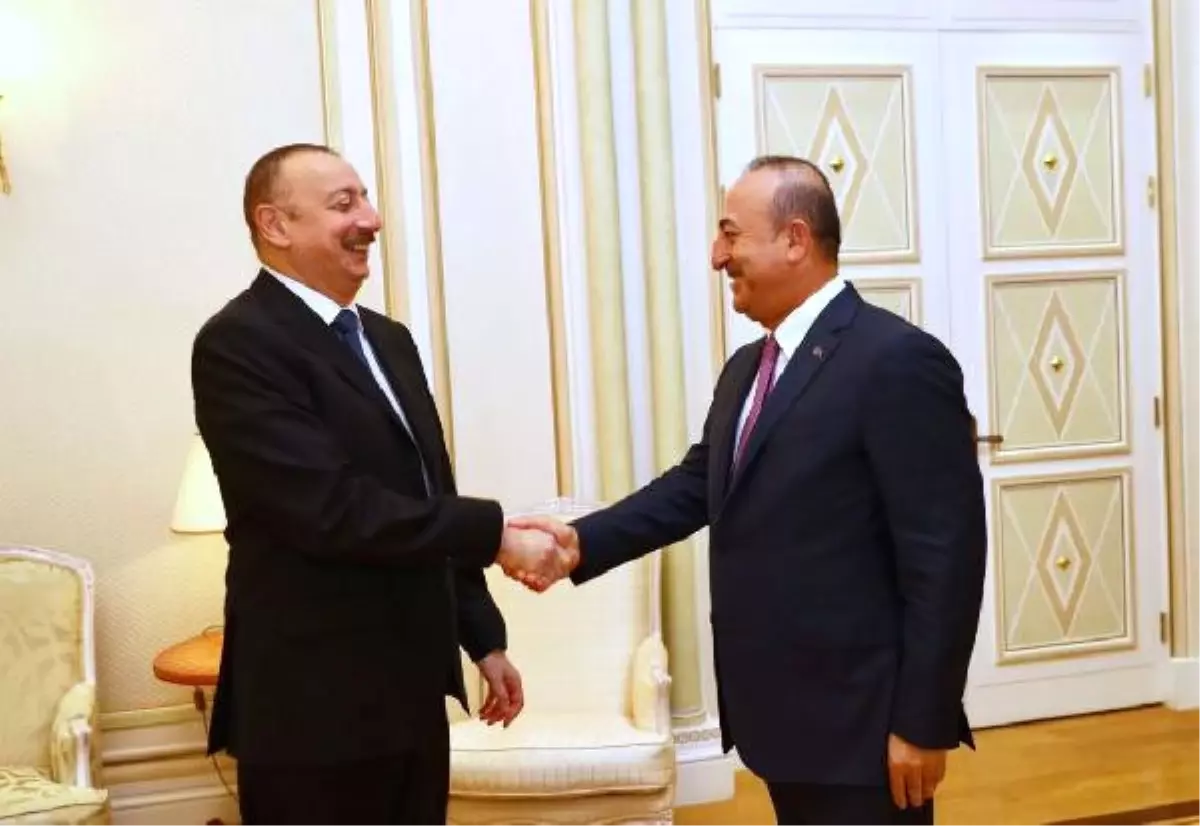 Dışişleri Bakanı Çavuşoğlu Azerbaycan Cumhurbaşkanı İlham Aliyev\'le Görüştü